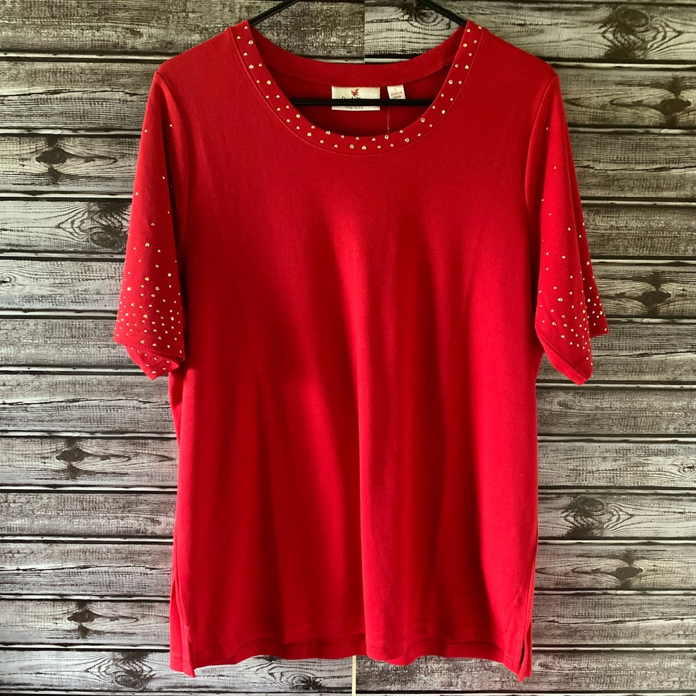 Quacker Factory Women's Short-Sleeved Top Size L Red Embellished NWT